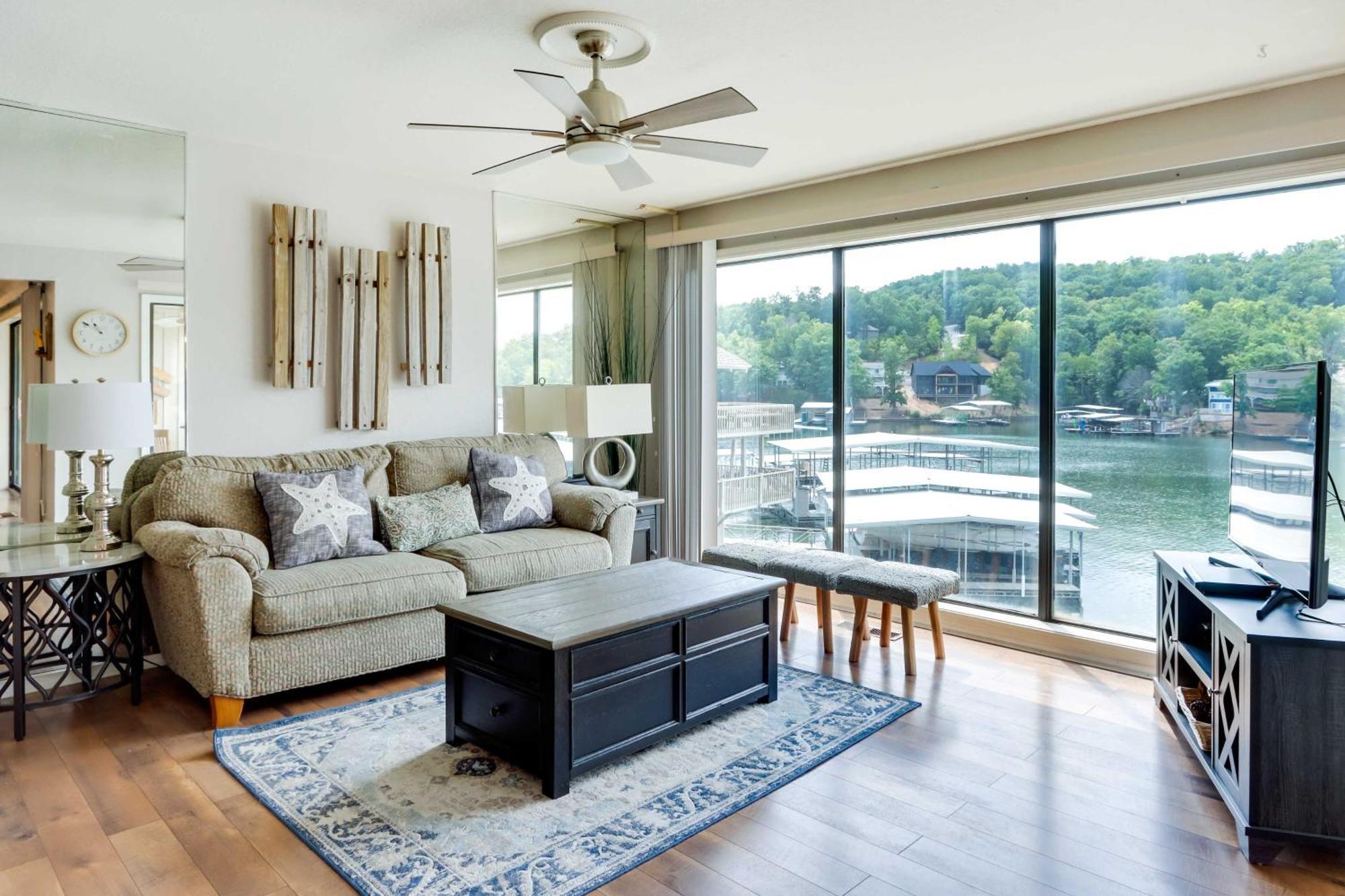 Lakefront Osage Beach Condo With Community Pool Exterior foto
