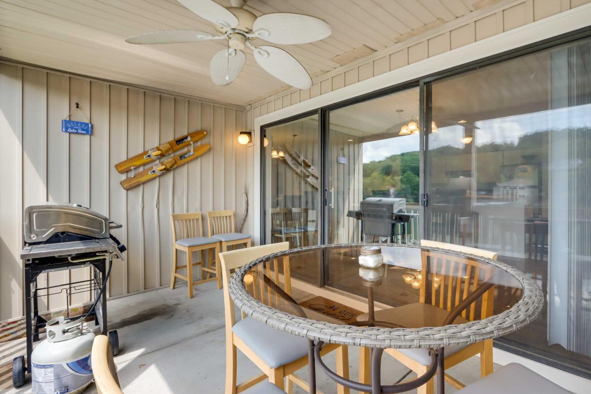 Lakefront Osage Beach Condo With Community Pool Exterior foto